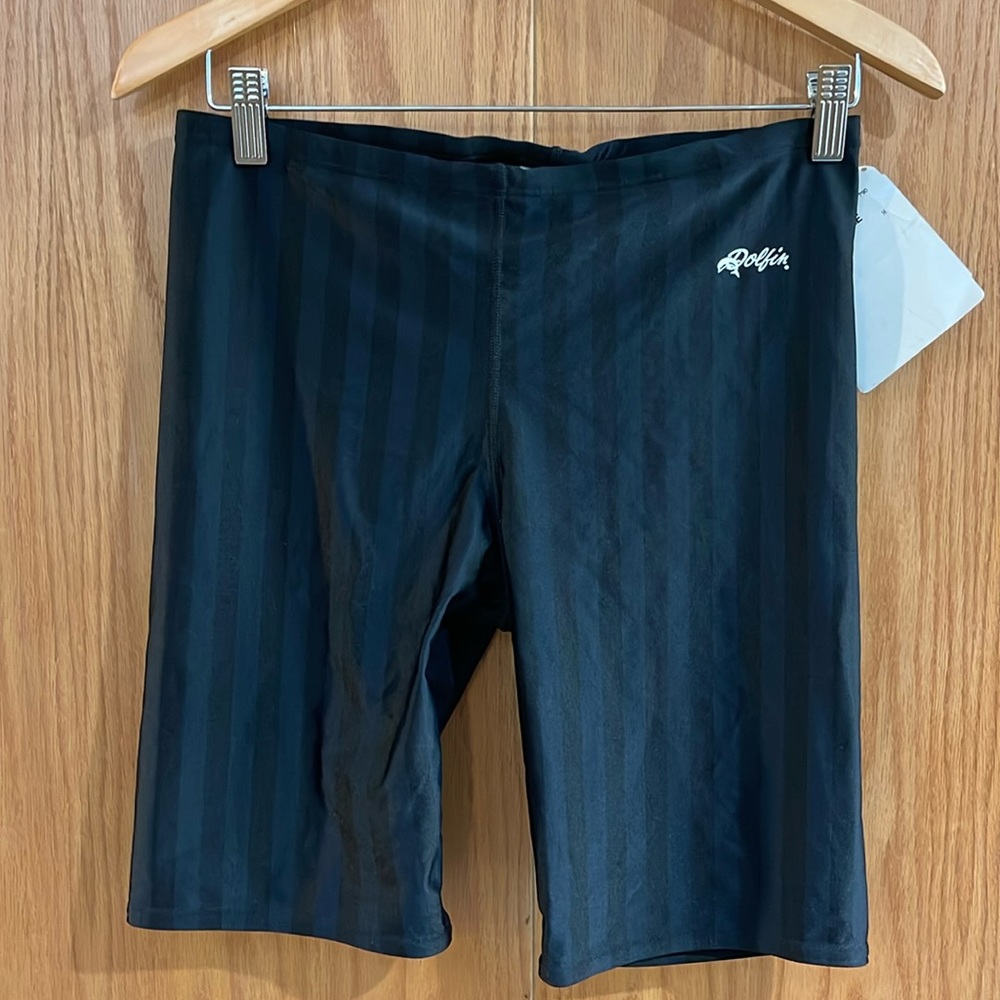 Dolfin jammers size large